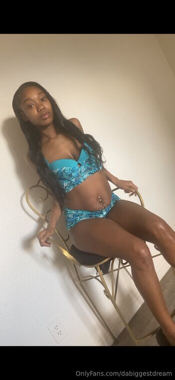 Dabiggestdrea / dabiggestdream / biggestdream773 nude photo #4