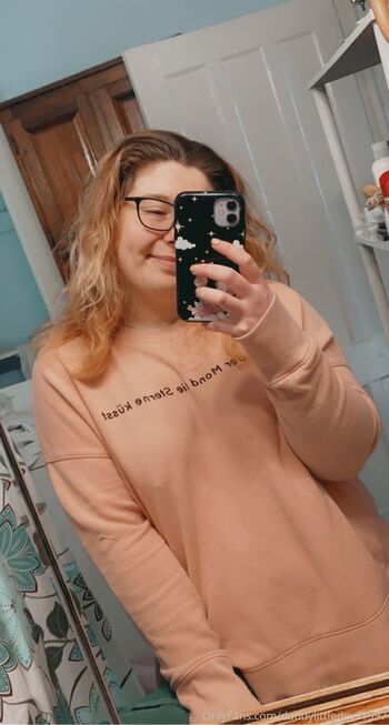 Scarlet / daddylittledevil1997 / daddylittledevi nude photo #29