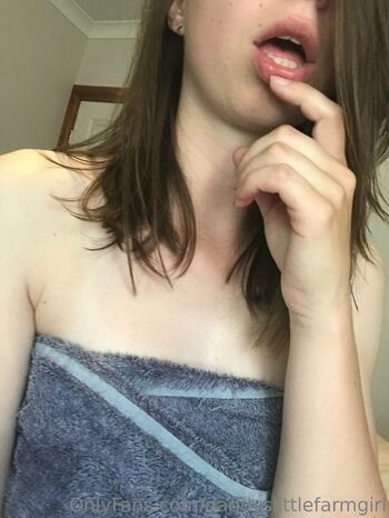 Daddys little cowgir / daddyslittlefarmgirl nude photo #11