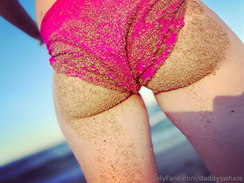 Abby Ros / daddyswhxre / xabbyrossx / stuftaminals nude photo #17