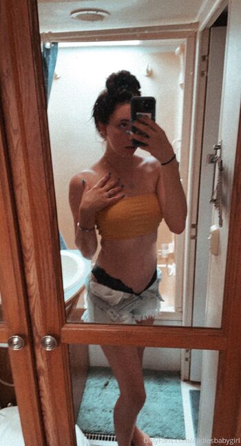 Dev / dadiesbabygirl nude photo #26