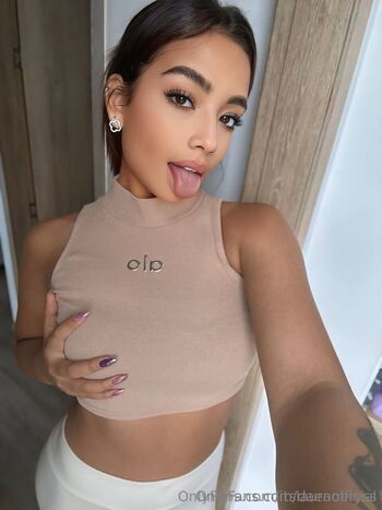 Daenerys Targarye / daenneryss nude photo #17