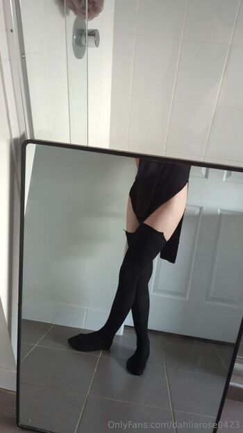 Dahlia Ros / dahliarose0423 nude photo #11