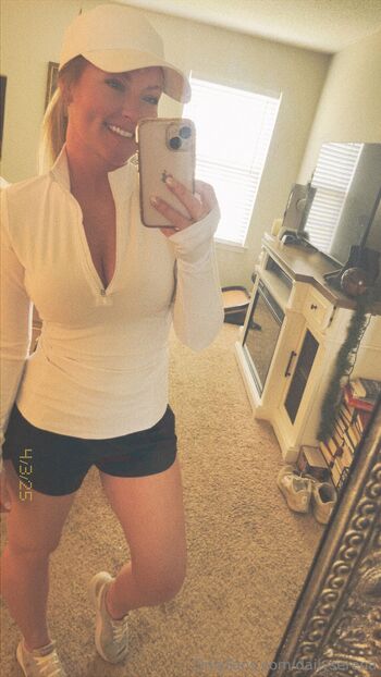 Seren / dailyserena nude photo #9