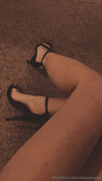 Seren / dailyserena nude photo #15