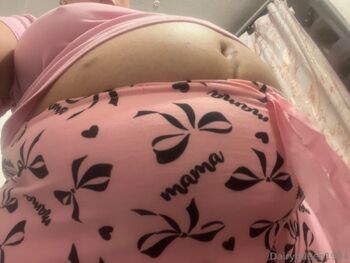 Dairy Quee / dairyqueen94 nude photo #8