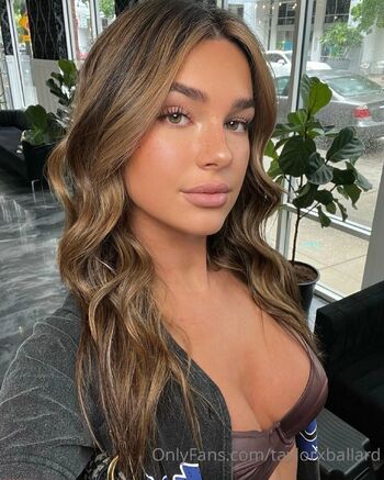 Daisy Blake / daisy_blake nude photo #32