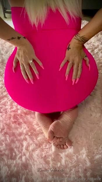 Daisy Hotwif / daisy_hotwife / daisylicious305 nude photo #16