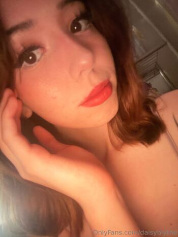 daisy blyth / daisyblythe / daisyblythelol nude photo #7