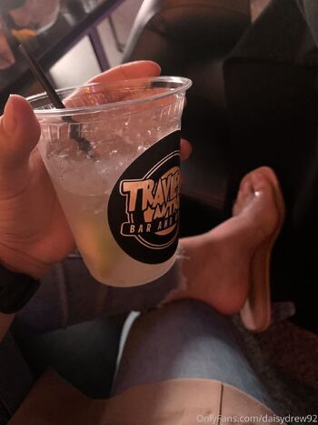 Dais / daisydrew92 nude photo #9