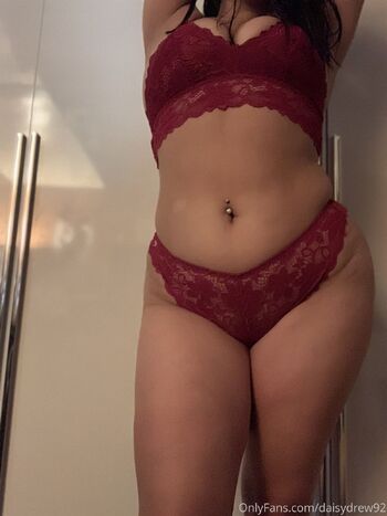 Dais / daisydrew92 nude photo #27