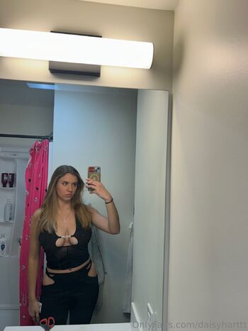 Daisy Har / daisyharttt nude photo #30