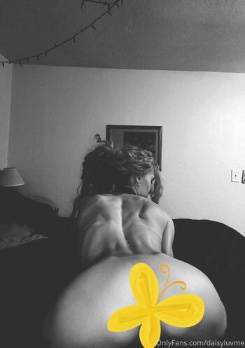 Daisy Lov / daisyluvme nude photo #26