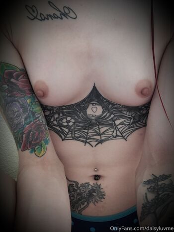 Daisy Lov / daisyluvme nude photo #36