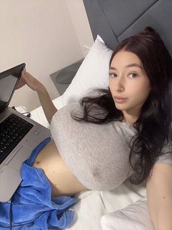 Daisy / daisymayyxo nude photo #6