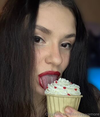 𝒟𝒶𝒾𝓈𝓎𝒜𝓂𝑜𝓇 / daisyyyyamore nude photo #27
