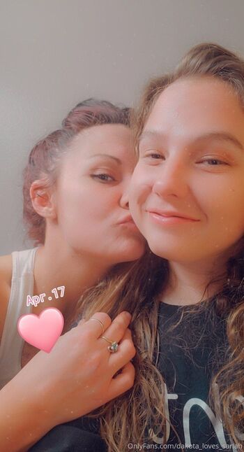 Dakota Sky / dakotaaskyee nude photo #1