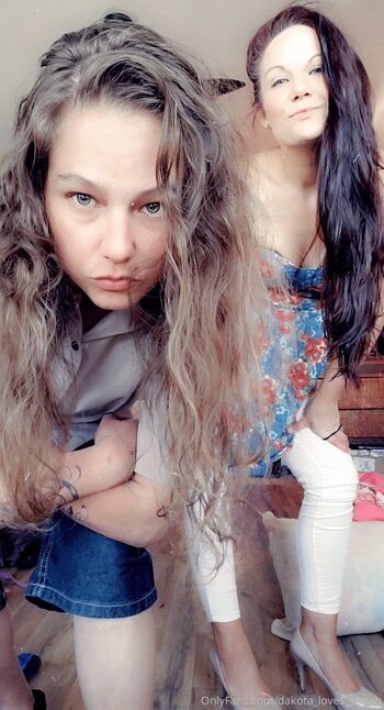 Dakota Sky / dakotaaskyee nude photo #9