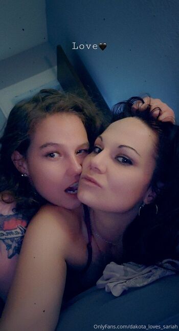 Dakota Sky / dakotaaskyee nude photo #21