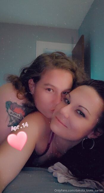 Dakota Sky / dakotaaskyee nude photo #22