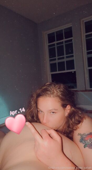 Dakota Sky / dakotaaskyee nude photo #23