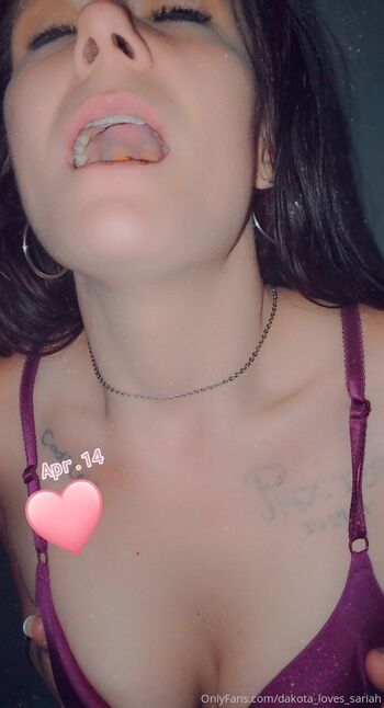 Dakota Sky / dakotaaskyee nude photo #30