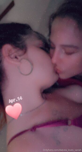 Dakota Sky / dakotaaskyee nude photo #33