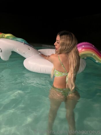 OnlyFans / danagorgeus nude photo #28