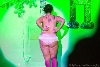 Lilit / dancinglily nude photo #10