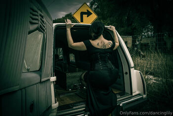 Lilit / dancinglily nude photo #22