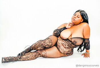 dangerouscurve / dangercurves nude photo #25