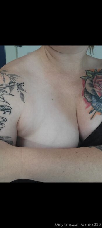 Dan / dani-2010 nude photo #4