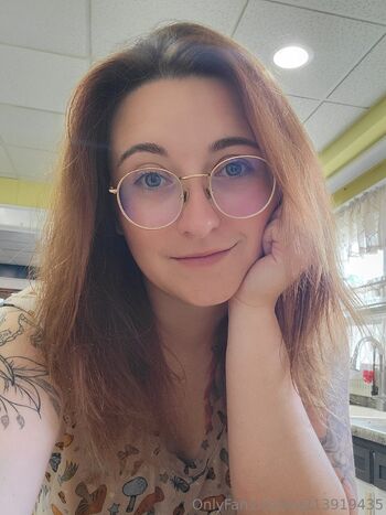 Dan / dani-2010 nude photo #9