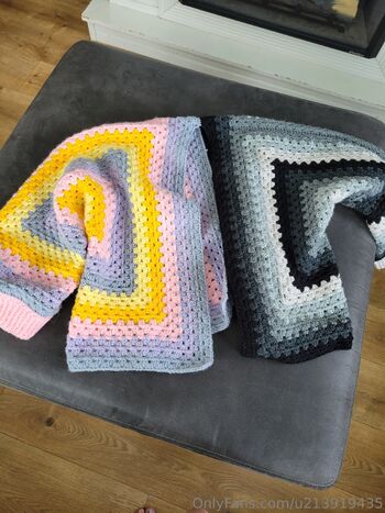 Dan / dani-2010 nude photo #29