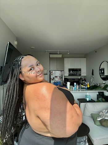 Dan / dani.the.succubus nude photo #12