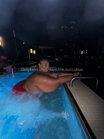 Dan / dani.the.succubus nude photo #14