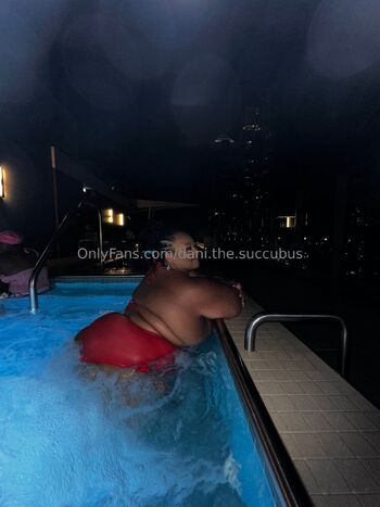 Dan / dani.the.succubus nude photo #15