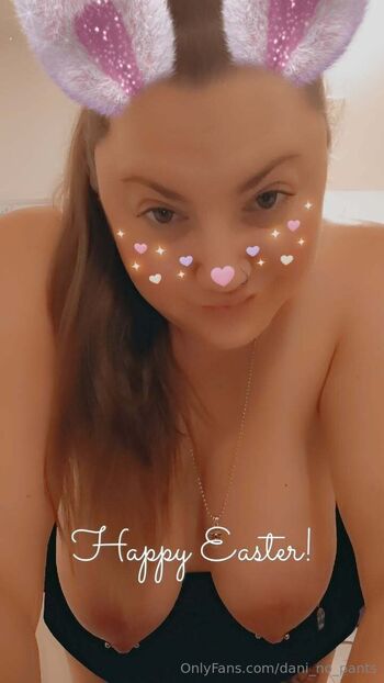 dani no pants
