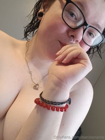 Danibanani / danibananie / danibananie1997 / danibananie777 nude photo #9