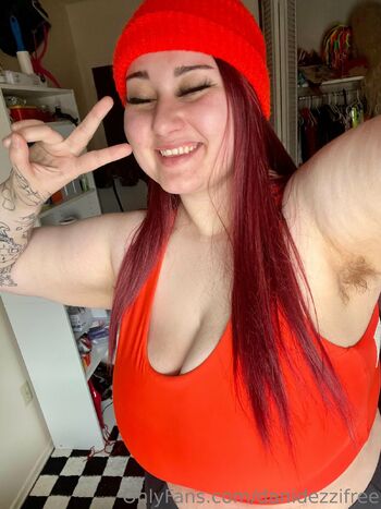 dani dezzi CHECK YOUR DMS / danidezzifree / dani.is.offline / daniisonline / daniisoffline / daniislivestreaming nude photo #1