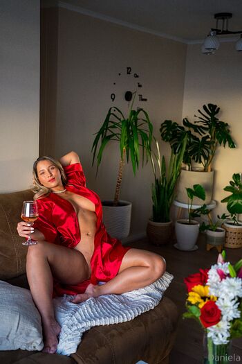 Daniel / danielaoficial18 nude photo #24