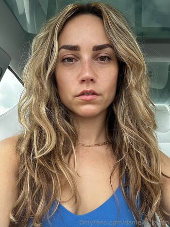 Daniell / danielle_raven nude photo #5
