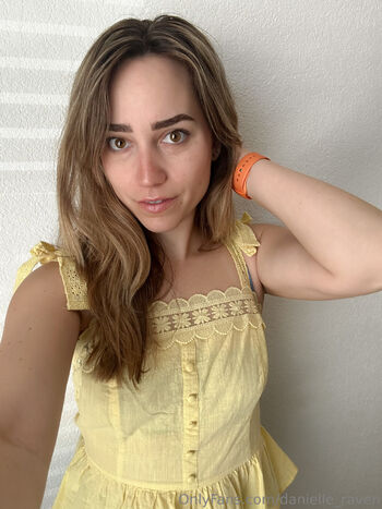 Daniell / danielle_raven nude photo #22