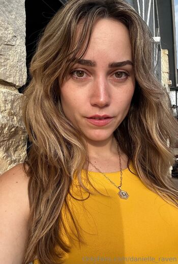 Daniell / danielle_raven nude photo #34