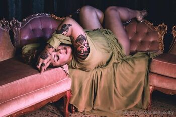 Danielle Colb / daniellecolby nude photo #9