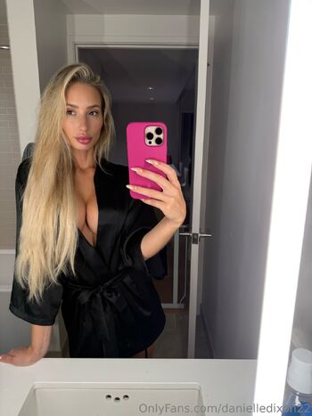 𝗗𝗔𝗡𝗜𝗘𝗟𝗟𝗘𝟭 𝗤𝗨𝗘𝗘 / danielledixon22 / _danielledixon_ nude photo #14