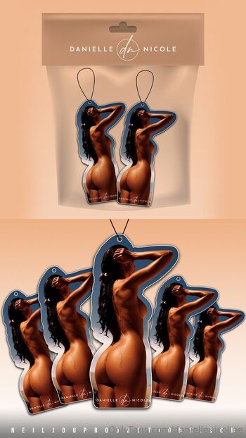 Danielle Nicol / daniellenicollee nude photo #8