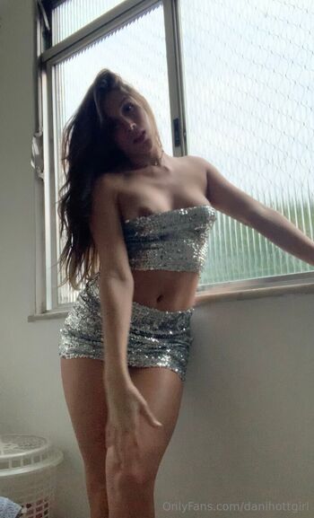 Dani Berr / danihottgirl nude photo #9