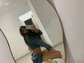 Dani Berr / danihottgirl nude photo #13