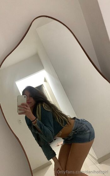 Dani Berr / danihottgirl nude photo #16